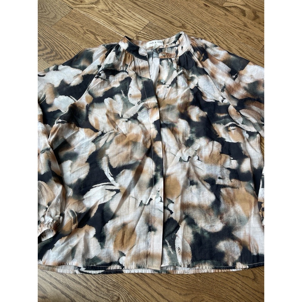 Anthropologie Cloth & Stone Floral Long Sleeve Blouse Tan Black White M
